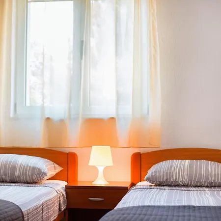 Apartament Marina 1 4-1 By Interhome
