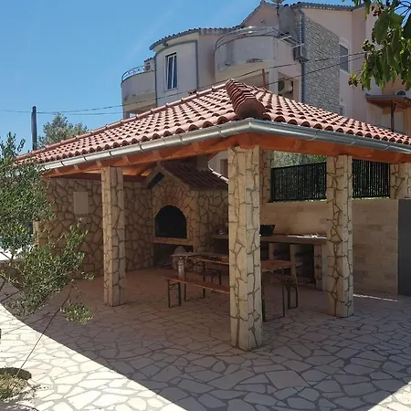 Marina 1 4-1 By Interhome